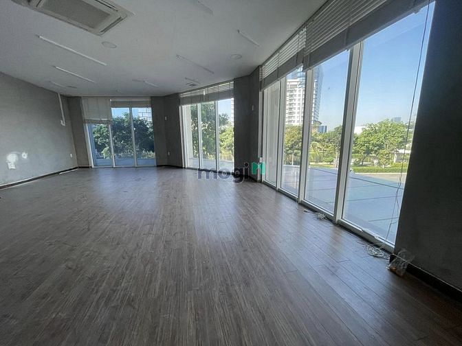 Hình ảnh View Công Viên Sala Quận 2 - Văn Phòng Vị Trí Đẹp 90m2- Bao Gồm Phí DV