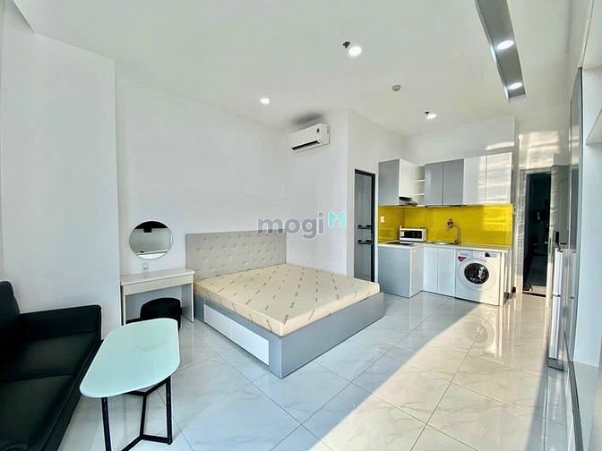 Hình ảnh Khai trương Studio Q7_Ban công_ Ngay trung tâm Q7_ sát Lotte,Rmit, PMH