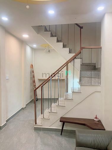 Hình ảnh Gấp bán nhà 2 tầng, Tân Bình giá 2ty49