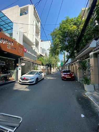 Hình ảnh Cho thuê nhà hxt Lê Văn Sỹ p14 Quận 3