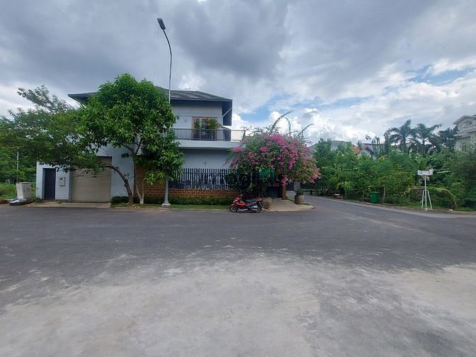 Hình ảnh Bán 500m2 đất góc 2MT khu 146 Nguyễn Văn Hưởng chỉ 85tỷ khu compoud