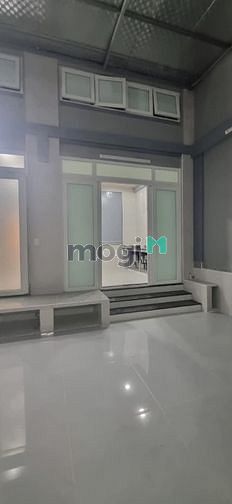 Hình ảnh Cho thuê nhà dạng biệt thự, Thạnh Xuân Q12