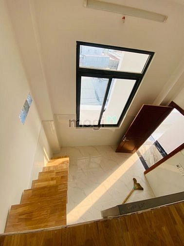 Hình ảnh Cho thuê phòng Duplex ngay Hồ Văn Long, 2tr6/tháng