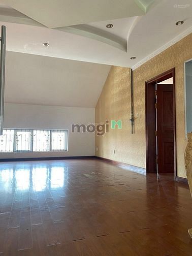 Hình ảnh cho thuê biệt thự sân vườn 600m2 Thảo Điền, Q2 , giá 5.000USD