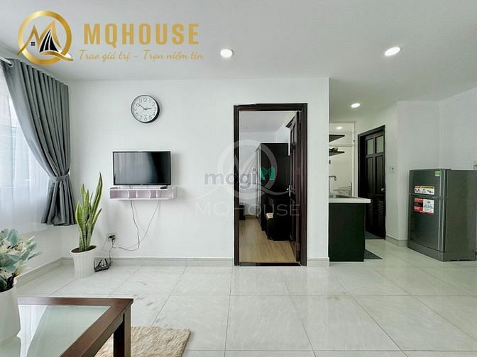 Hình ảnh CHDV 1pn full nội thất có máy giặt riêng ngay sân bay,có hầm đậu xehơi