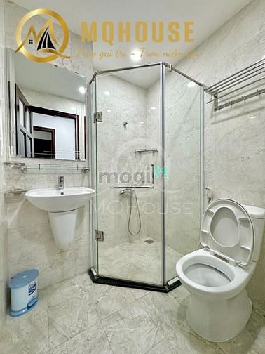 Hình ảnh CHDV 1pn full nội thất có máy giặt riêng ngay sân bay,có hầm đậu xehơi
