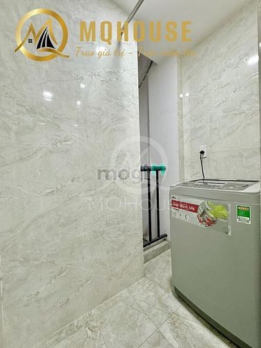 Hình ảnh CHDV 1pn full nội thất có máy giặt riêng ngay sân bay,có hầm đậu xehơi