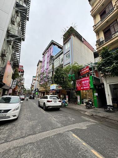 Hình ảnh Cho thuê nhà mặt đường chùa láng