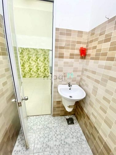 Hình ảnh Cho thuê phòng ngay chợ Lạc Quang - Cầu Tham Lương