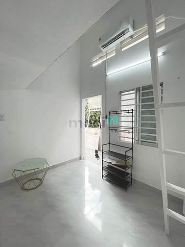 Hình ảnh Trống 1 phòng duy nhất dưới chân cầu Phú Long