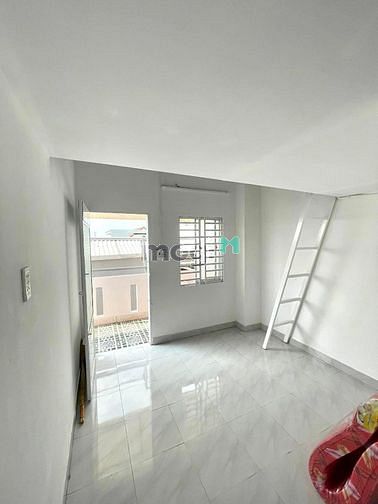 Hình ảnh Trống 1 phòng duy nhất dưới chân cầu Phú Long