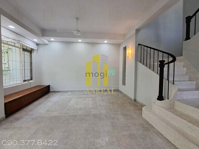 Hình ảnh Villa Mới Đẹp , Có Sân Nhỏ Khu Đô Thị AN Phú Giá chỉ 45 Triệu