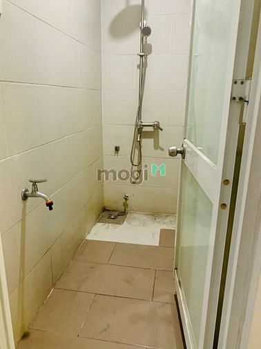 Hình ảnh Cho thuê nhà mặt tiền Trần Quang Diệu QƯ3