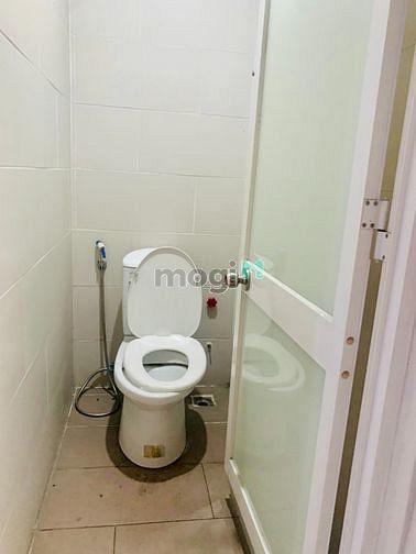 Hình ảnh Cho thuê nhà mặt tiền Trần Quang Diệu QƯ3