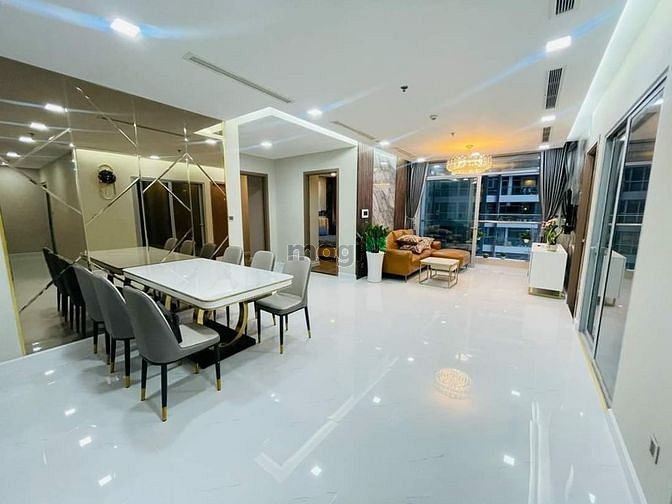 Hình ảnh Mới ra 1 căn 3PN siêu phẩm nội thất decor luxury tại Vinhomes B.Thạnh