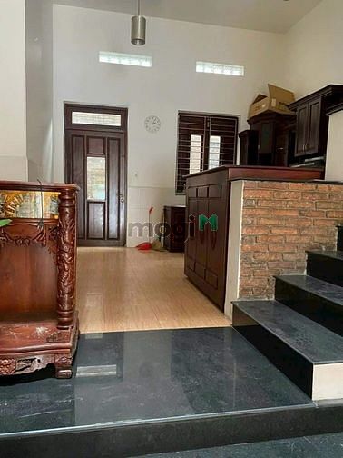 Hình ảnh cho thuê nhà nguyên căn MT đường tên lửa