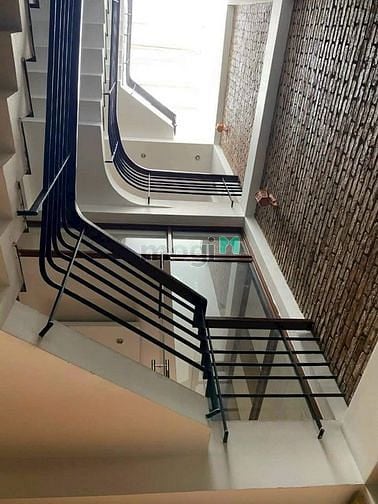 Hình ảnh cho thuê nhà nguyên căn MT đường tên lửa