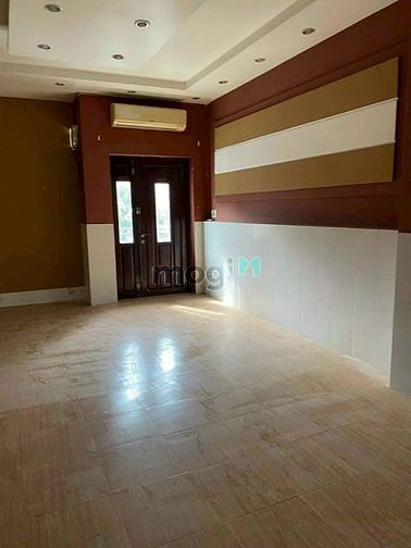 Hình ảnh cho thuê nhà nguyên căn MT đường tên lửa