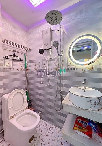 Hình ảnh Duplex siêu rộng rãi có nội thất cơ bản