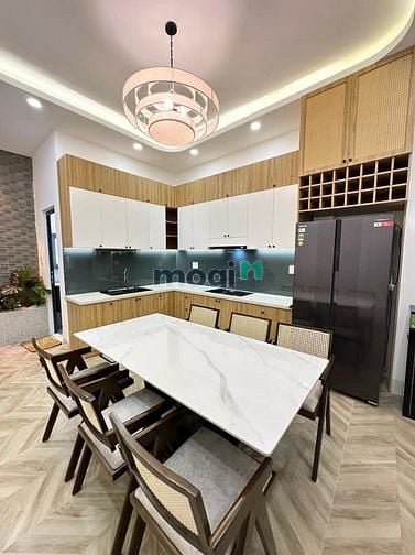 Hình ảnh Bán nhà 4 tầng - đường phạm văn hai - tân bình