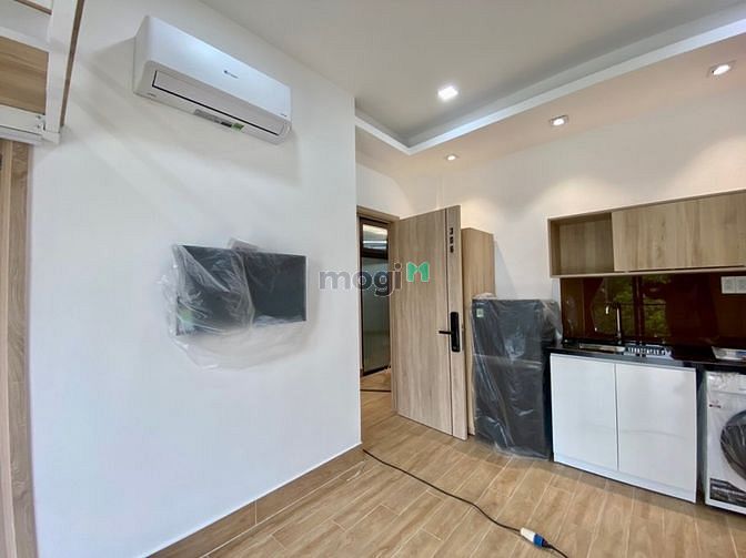 Hình ảnh CHO THUÊ CHDV full nội thất cách ngã tư Thủ Đức chỉ hơn 1km