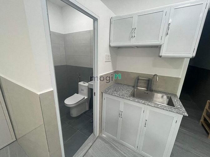 Hình ảnh Khai trương studio Q7_ Full nội thất_ cửa sổ lớn_gần Lotte, Tdtu, Rmit