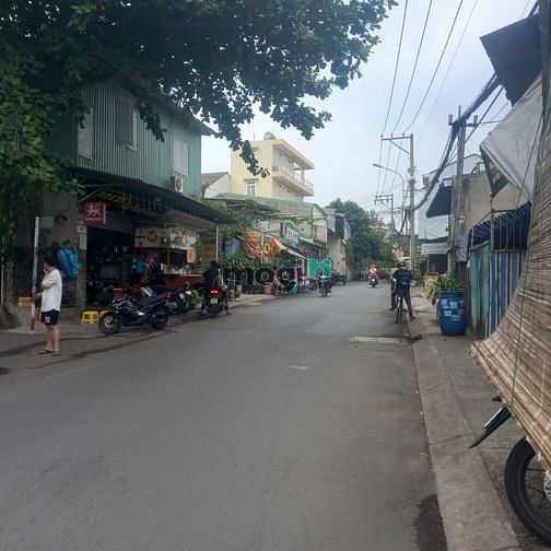Hình ảnh Đất mặt tiền đường 182, Lã Xuân Oai, Q9, 202m2, lô góc, tiện xây CHDV.