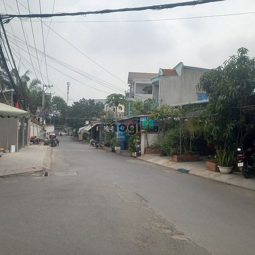 Hình ảnh Đất mặt tiền đường 182, Lã Xuân Oai, Q9, 202m2, lô góc, tiện xây CHDV.