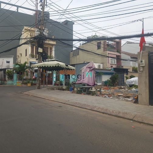 Hình ảnh Đất mặt tiền đường 182, Lã Xuân Oai, Q9, 202m2, lô góc, tiện xây CHDV.