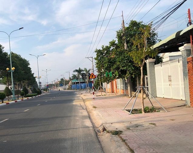 Hình ảnh Tin hot!! Đất khu du lịch chỉ 2.5 triệu/m2 , 200m2 giá 490 triệu
