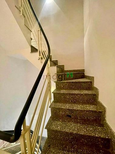 Hình ảnh Nhà mới p3Q8 phạm Thế hiển Cách MT 10m Hẻm rộng SHR