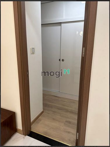 Hình ảnh Vỡ Nợ Bán  CH SAIGON ROYAL , Q. 4, SHR , giá 2 tỷ 100