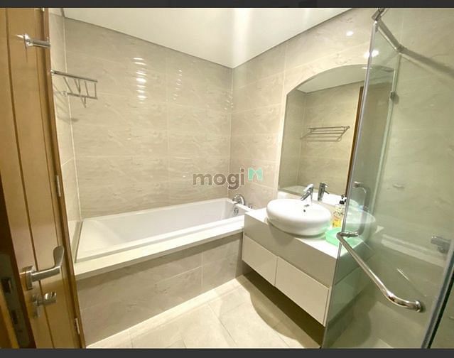 Hình ảnh Vỡ Nợ Bán  CH SAIGON ROYAL , Q. 4, SHR , giá 2 tỷ 100