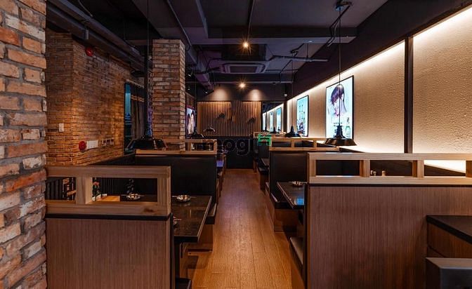 Hình ảnh Cho thuê nhà MT số 716 Sư Vạn Hạnh, Phường 12, Quận 10