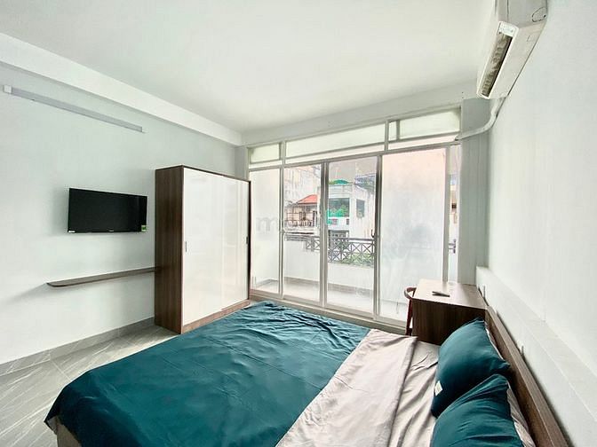 Hình ảnh 1PN banconl lớn 50m2_View thoáng mát_ĐH Luật_Chân Cầu Calmette