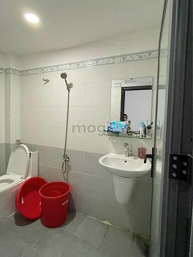 Hình ảnh Li hôn cần bán nhà Lê Sát TPhu, 51m2, 2PN, SHR, 1ty390