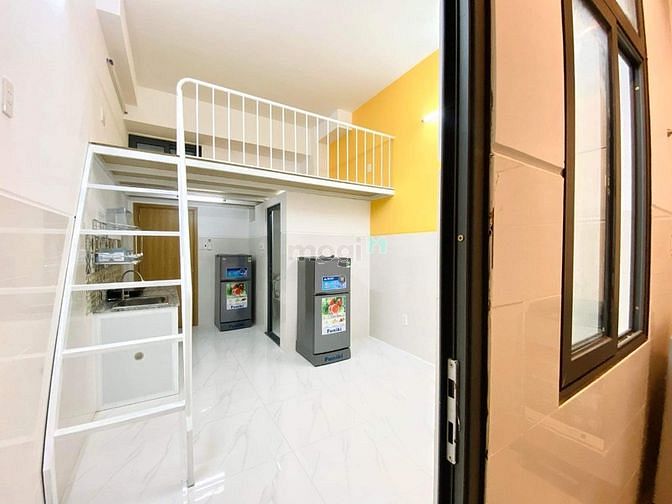 Hình ảnh CHDV Full Nội Thất Cao Cấp - Ban Công - Máy Giặt Riêng ngay Đầm Sen