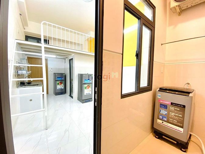 Hình ảnh CHDV Full Nội Thất Cao Cấp - Ban Công - Máy Giặt Riêng ngay Đầm Sen