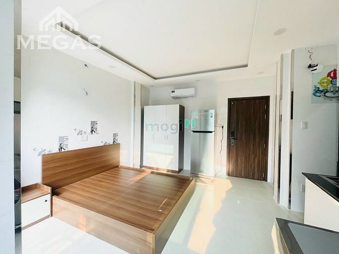 Hình ảnh CHDV Đẳng Cấp Full Nội Thất Thoáng Sáng ngay Lê Đại Hành, Âu Cơ Q11