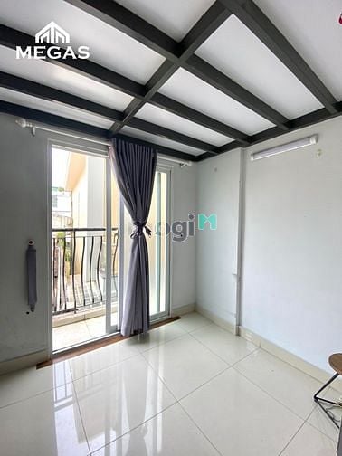 Hình ảnh Căn Hộ Gác Ban Công Rộng Rải 5 Phút Di Chuyển Đi Quận 4