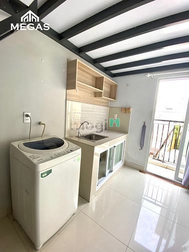 Hình ảnh Căn Hộ Gác Ban Công Rộng Rải 5 Phút Di Chuyển Đi Quận 4