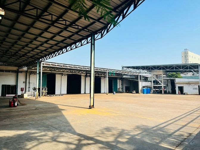 Hình ảnh Xưởng  Phan Văn Hớn, TTN - Dt: 2000m - Giá 220tr - xe container - pccc