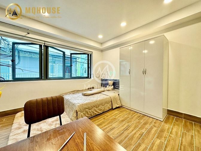 Hình ảnh Că hộ mini full nội thất cửa sổ lớn ,thang máy hầm xe ngay Hoàng Sa Q3