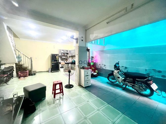 Hình ảnh Gần chợ đồ si Hoàng Hoa Thám - Tân Bình - Hẻm xe hơi thông - 48m2.
