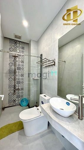 Hình ảnh Cho Thuê Căn Hộ_Có Thang Máy_Đối Diện Bùi Viện_Ban công hoặc cửa sổ