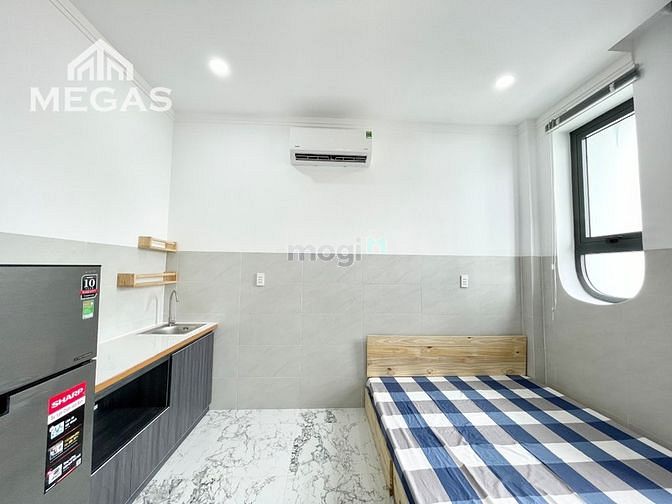 Hình ảnh Cho Thuê CHDV STUDIO Cao Cấp - Ban Công ngay Đầm Sen