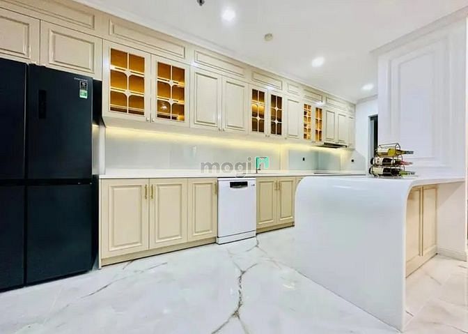 Hình ảnh Siêu phẩm decor mới 100% BÁN CĂN HỘ VINHOMES CENTRAL PARK, Q.BTH SHR