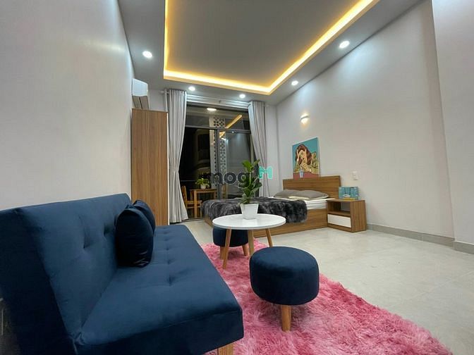 Hình ảnh Studio Q3 Ban công lớn_Thang máy_Ban công lớn đón gió nắng thoáng mát