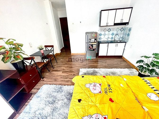 Hình ảnh Studio bancon - Thang máy, nội thất - Đường Cộng Hòa, gần trung tâm