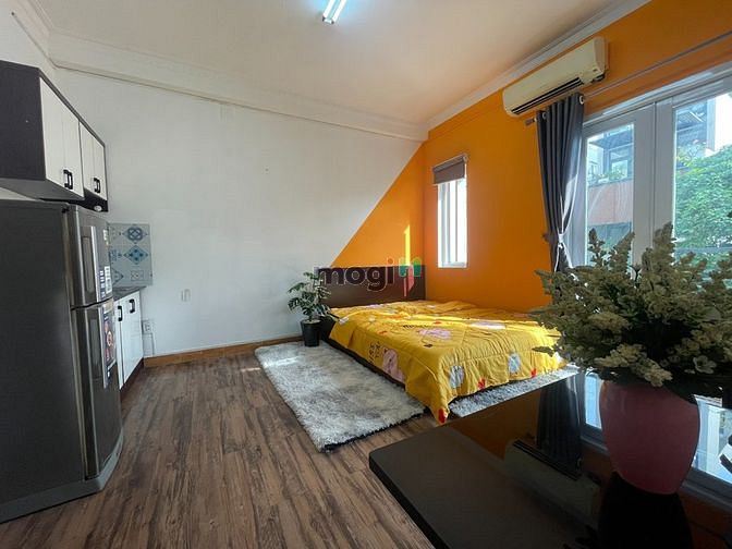 Hình ảnh Studio bancon - Thang máy, nội thất - Đường Cộng Hòa, gần trung tâm